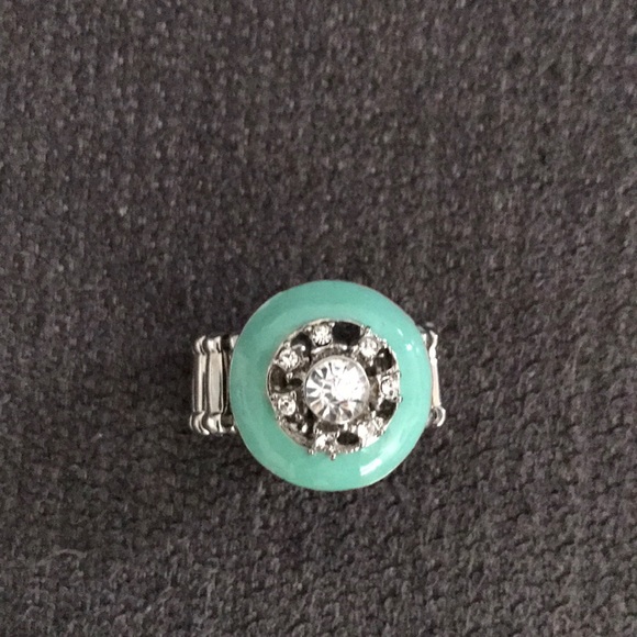 Paparazzi set (FREE gift with purchase!) - Picture 2 of 4